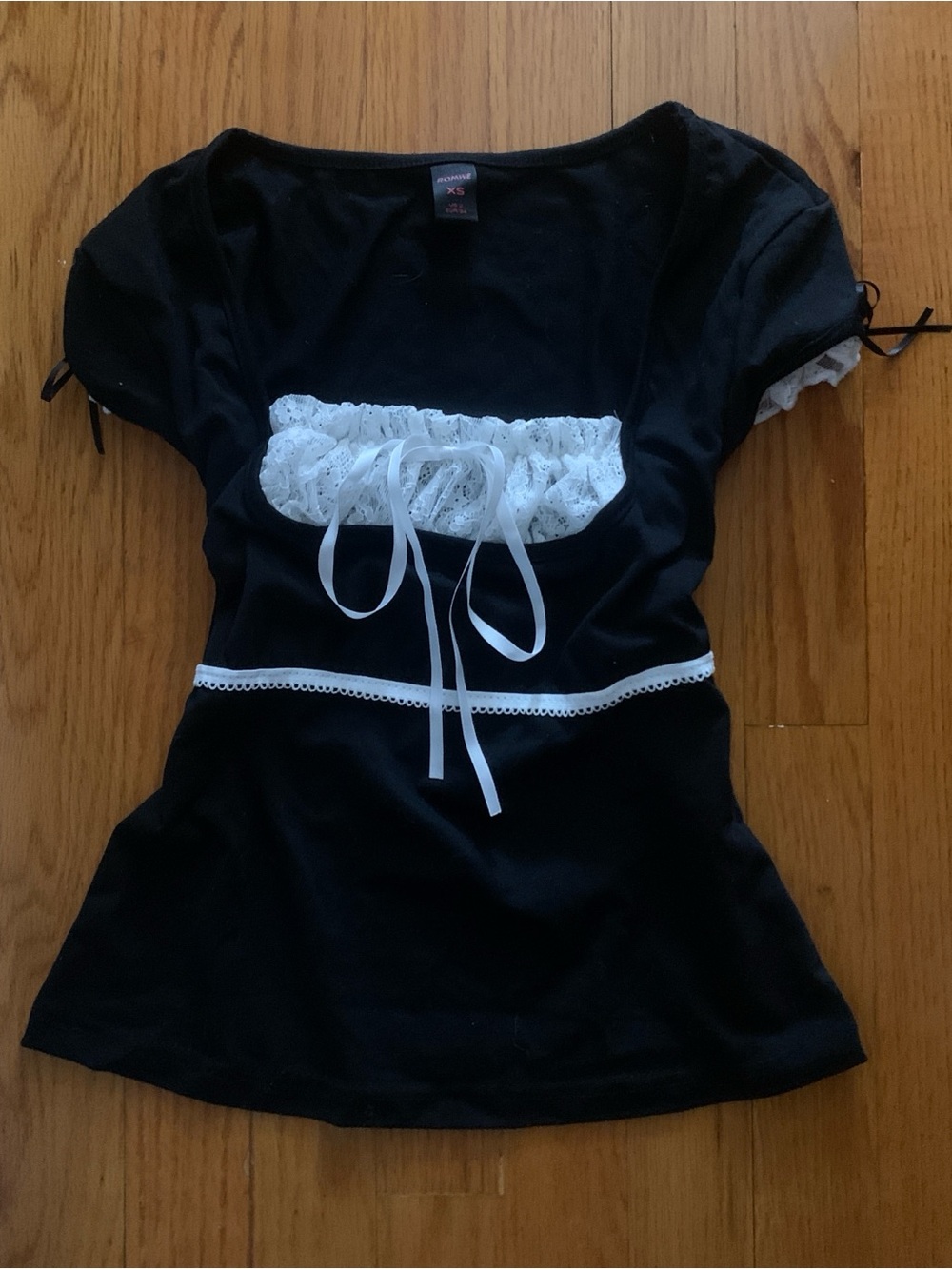 ROMWE Black Top with White Lace Trim